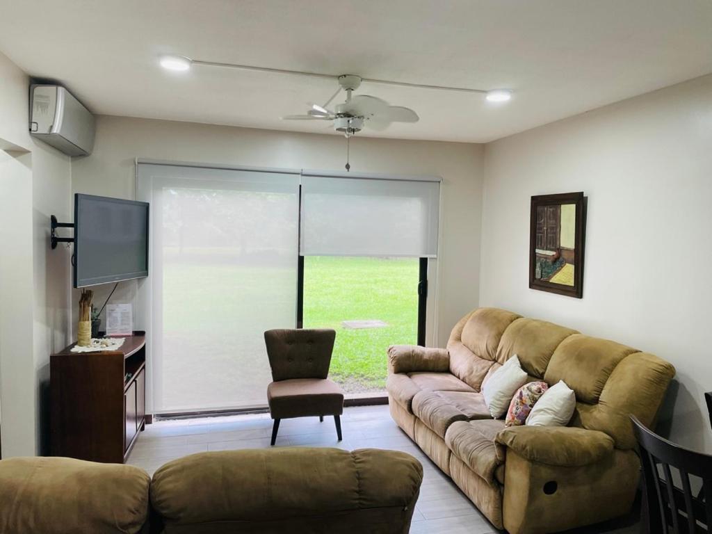 Ganesha Liberia Apartment *